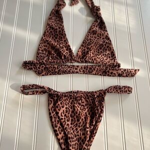 Skatie Kualoa Leopard Print Bikini | Darby Top + Bobbi Thick Bottom | Size Small